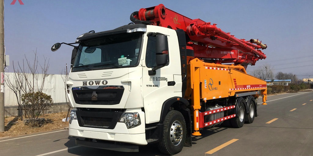 違規操作小型混凝土泵車的幾種情況