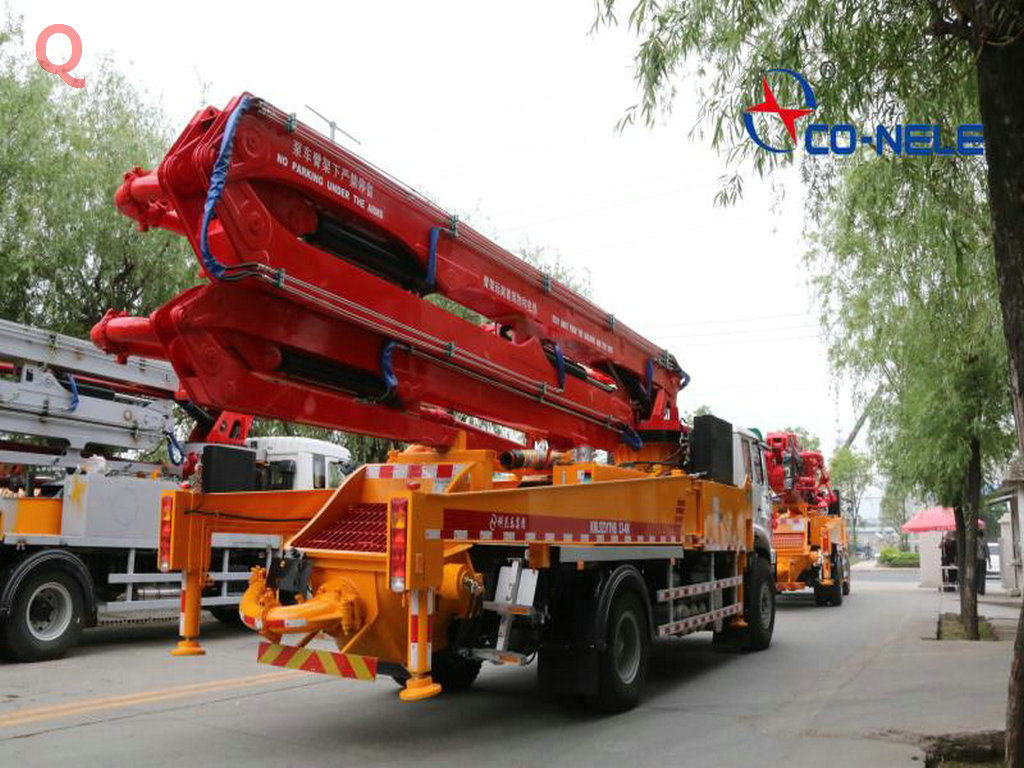 小型混凝土泵車，天泵，小型泵車