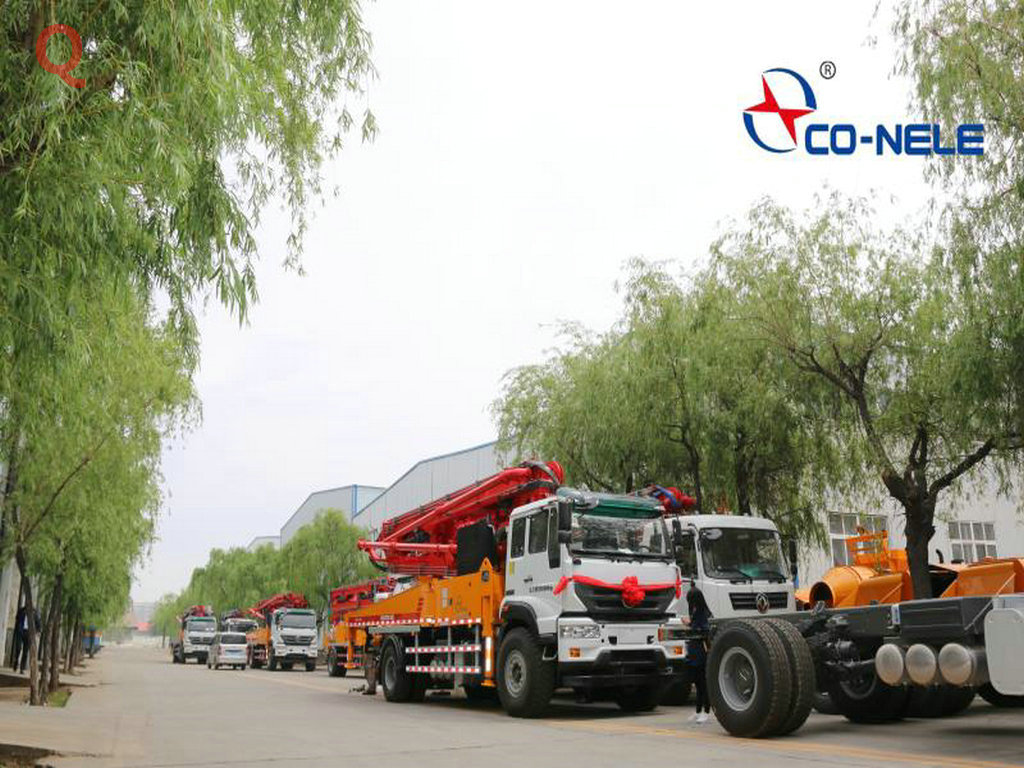 天泵，小型混凝土泵車，小型泵車