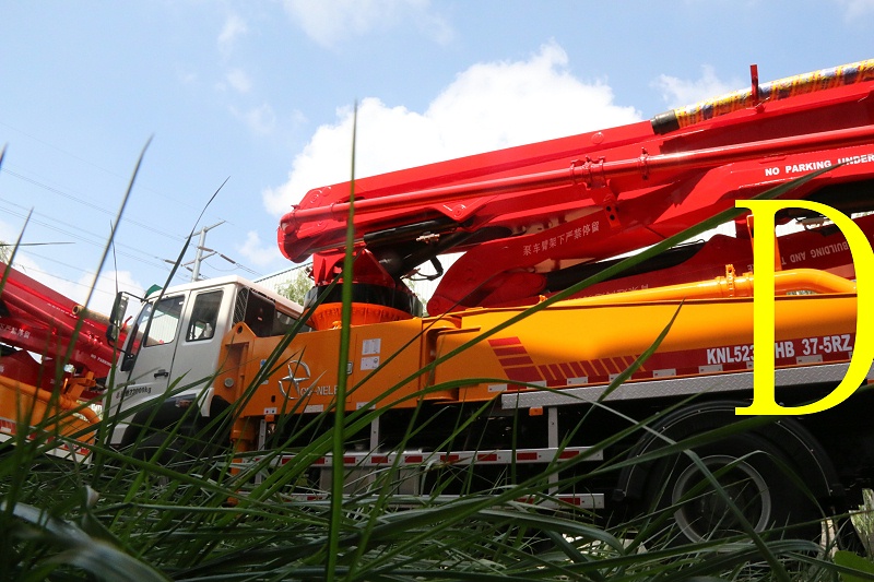 青島混凝土泵車價格 (7)