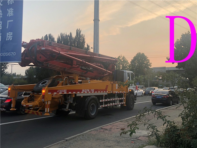 青島混凝土泵車價(jià)格 (4)