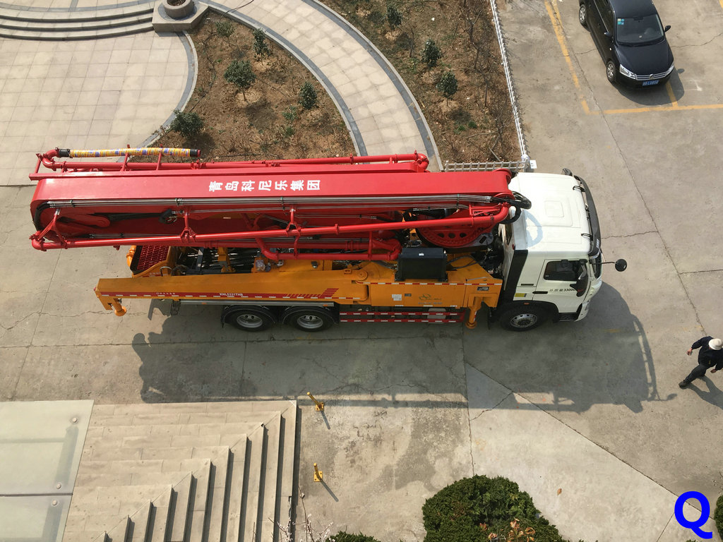 小型混凝土泵車(chē)，科尼樂(lè)小型泵車(chē)，天泵，混凝土泵車(chē)，