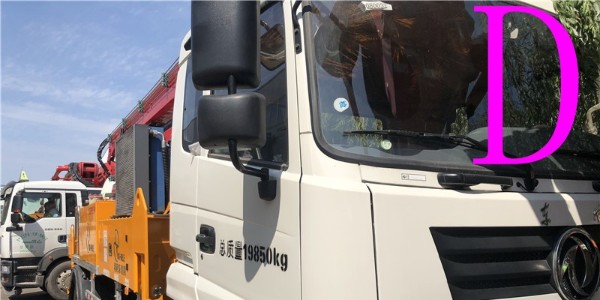 小型混凝土泵車直管又堵塞怎么處理（二）