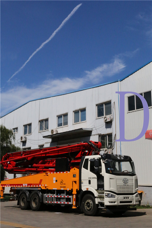 青島混凝土泵車價格 (2)
