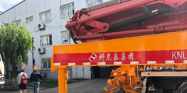 泵車(chē)的操作規(guī)則砼友們需注意
