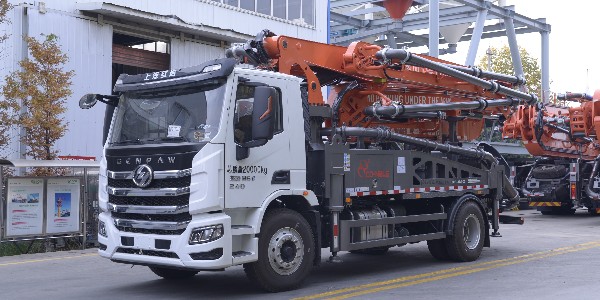 32米泵車為防止臂架發(fā)生斷裂問題要如何保養(yǎng)？