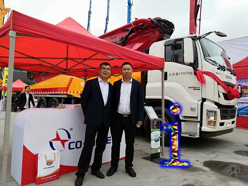 青島小型混凝土泵車價格 (44)