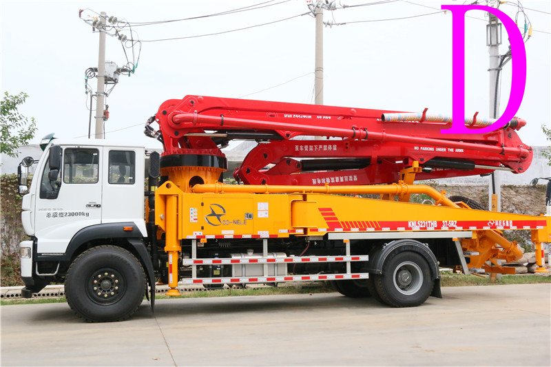 青島小型混凝土泵車價格 (8)