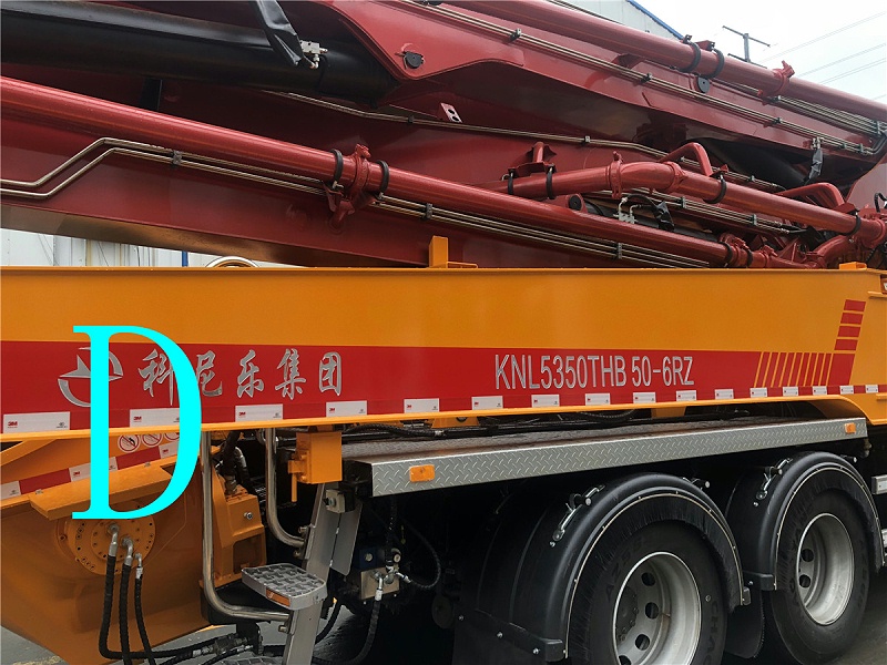 青島小型混凝土泵車價(jià)格 (6)